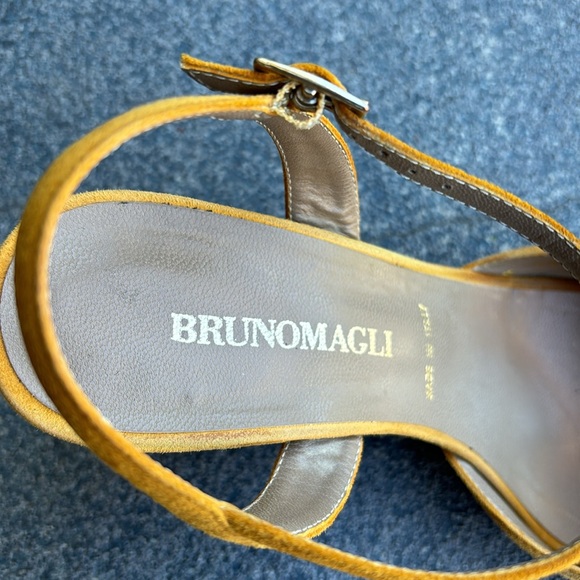 Wedge heeled Bruno Magli - Picture 2 of 5